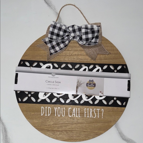 Huntington Home Tan and Black Circle Sign with Checkered Bow - Picture 2 of 7